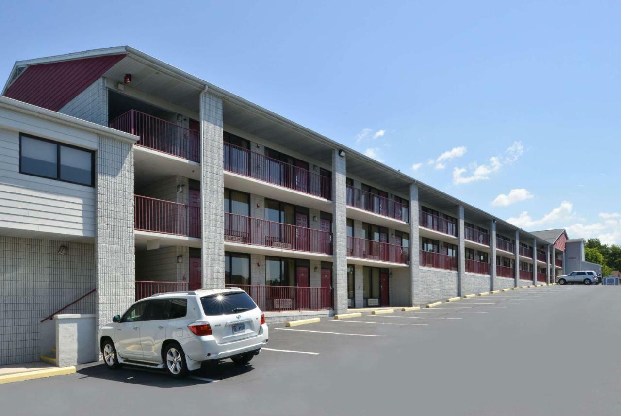 Motel Ramada By Wyndham Branson Exterior foto